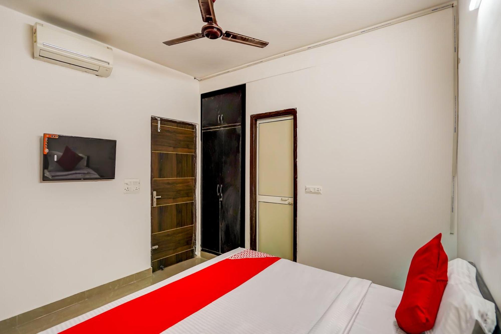 Hotel O Pubg Residency Нью-Дели Экстерьер фото