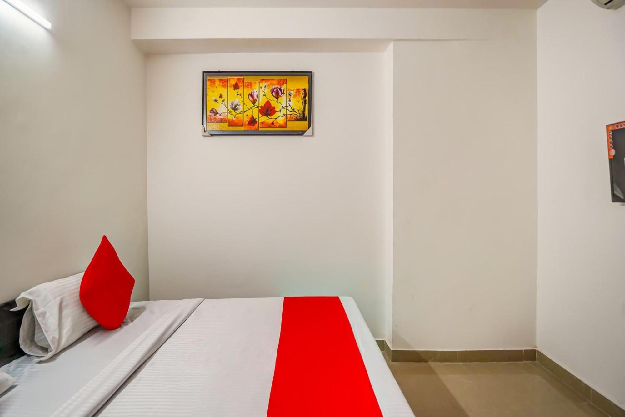 Hotel O Pubg Residency Нью-Дели Экстерьер фото